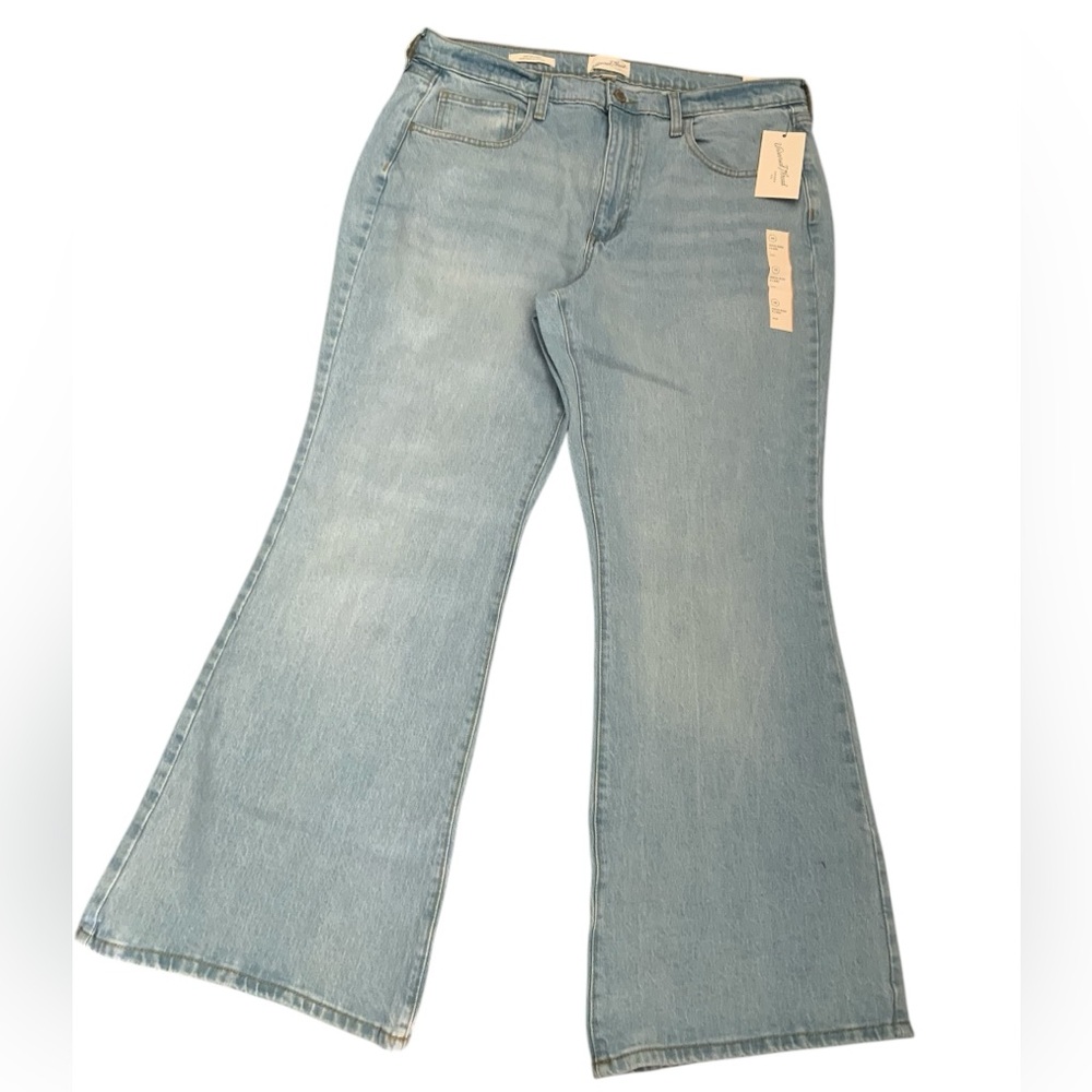 Women's High-Rise Flare Jeans - Universal Thread Light Blue Size 16 short